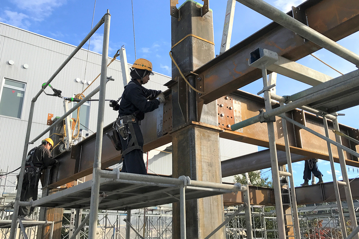 鉄骨建て方工事